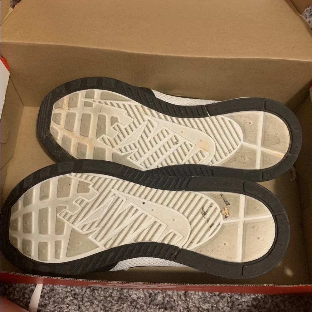WMNS ASH MODERN